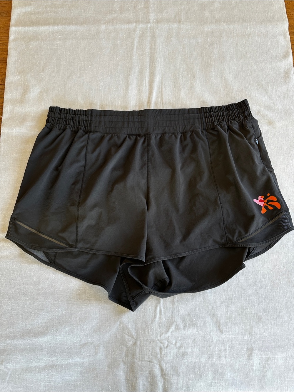 Lululemon Hotty Hot Short Black 20 Tall Pride